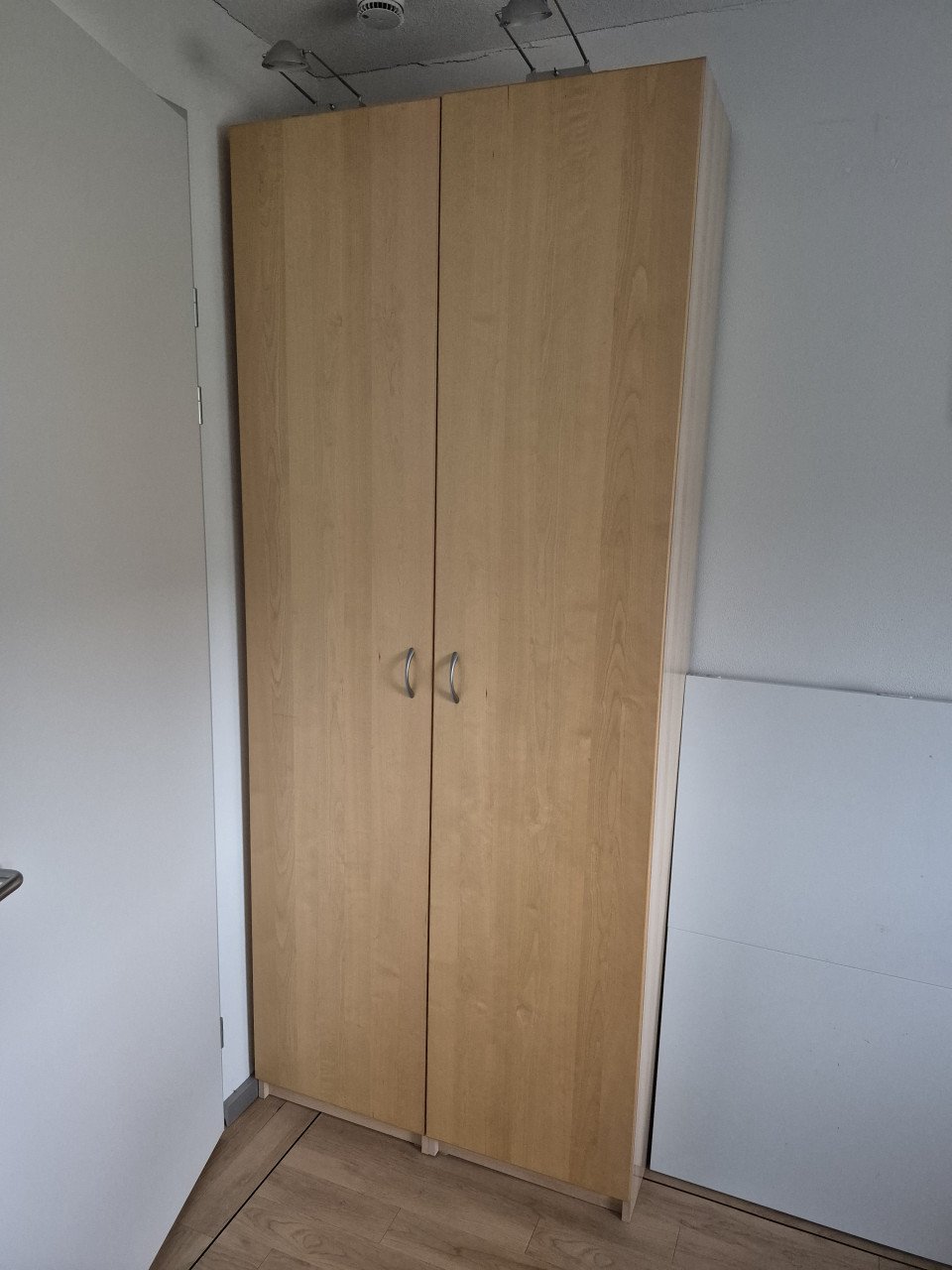 Ikea Pax 236 x 38 gereserveerd