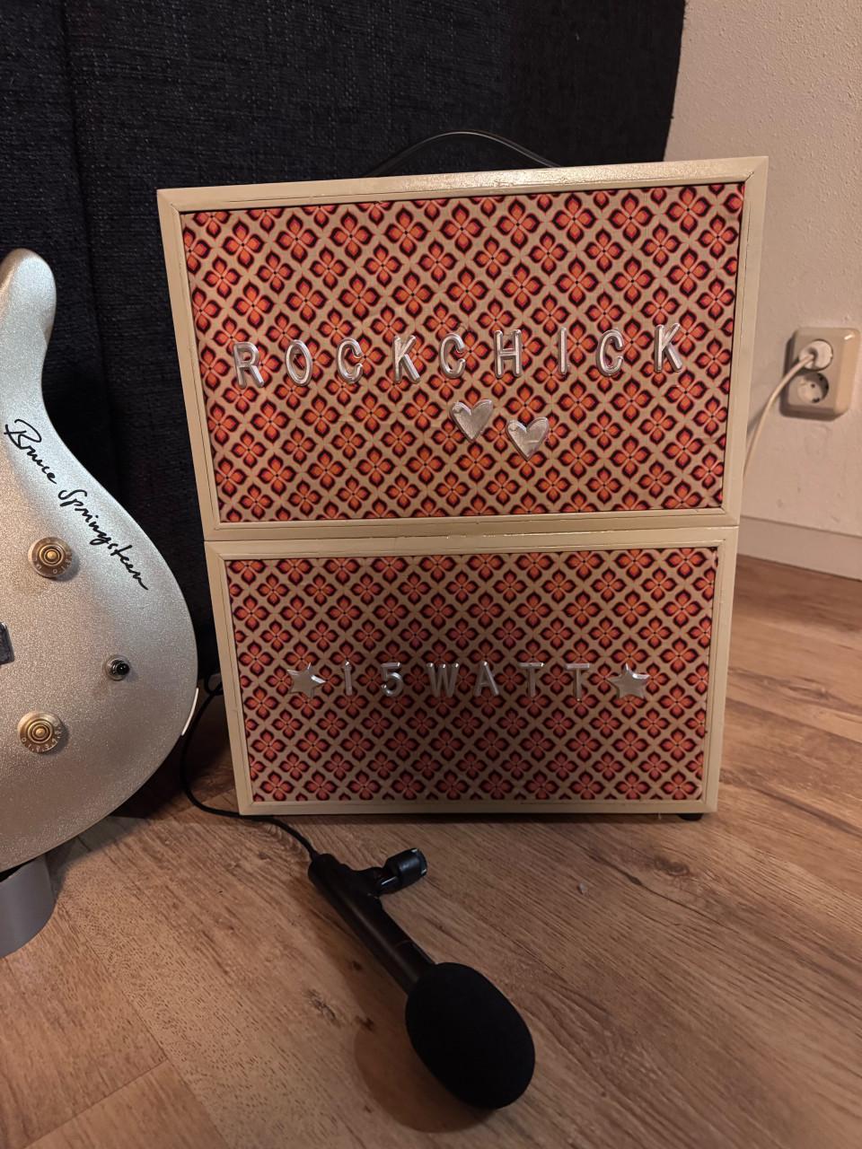 Gitaarversterker Stagg “Rockchick”