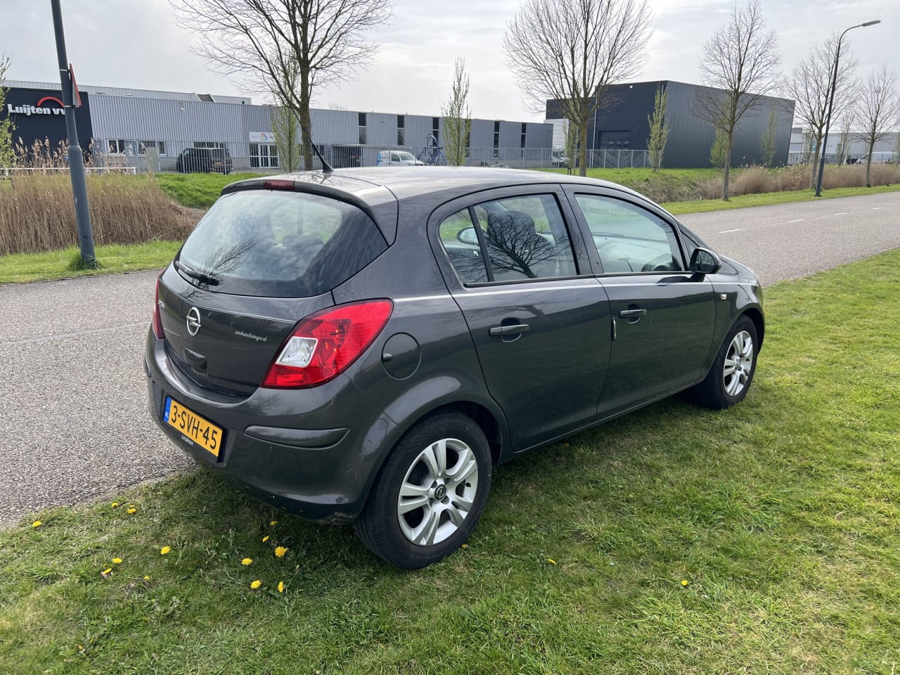 Opel Corsa Automaat uit dec 2013 met slechts 101.000 km