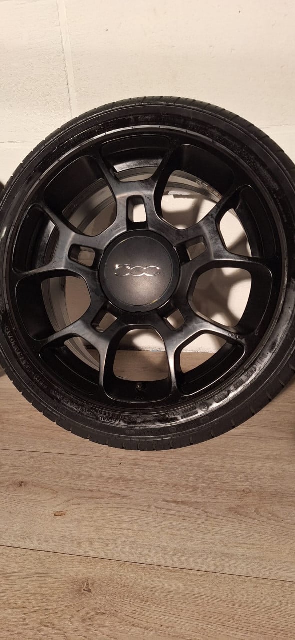 16 inch ORIGINEEL FIAT 500 ABARTH VELGEN + ZOMERBANDEN