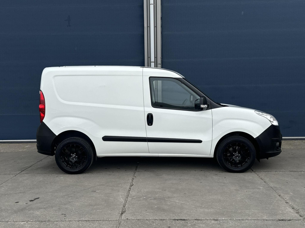 Opel Combo 1.3 cdti l1h1 selection euro 6 / n.a.p / elektrische ramen
