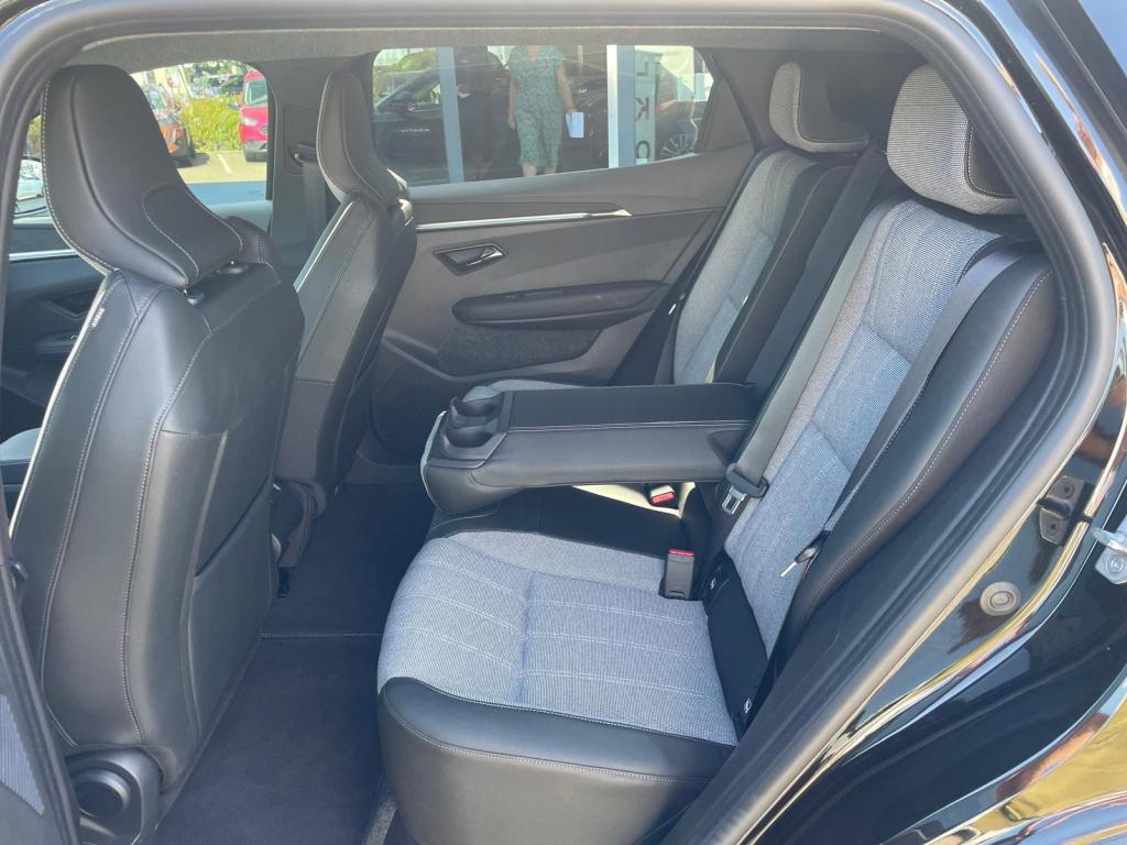 Mitsubishi Eclipse Cross intense+ 87 kwh
