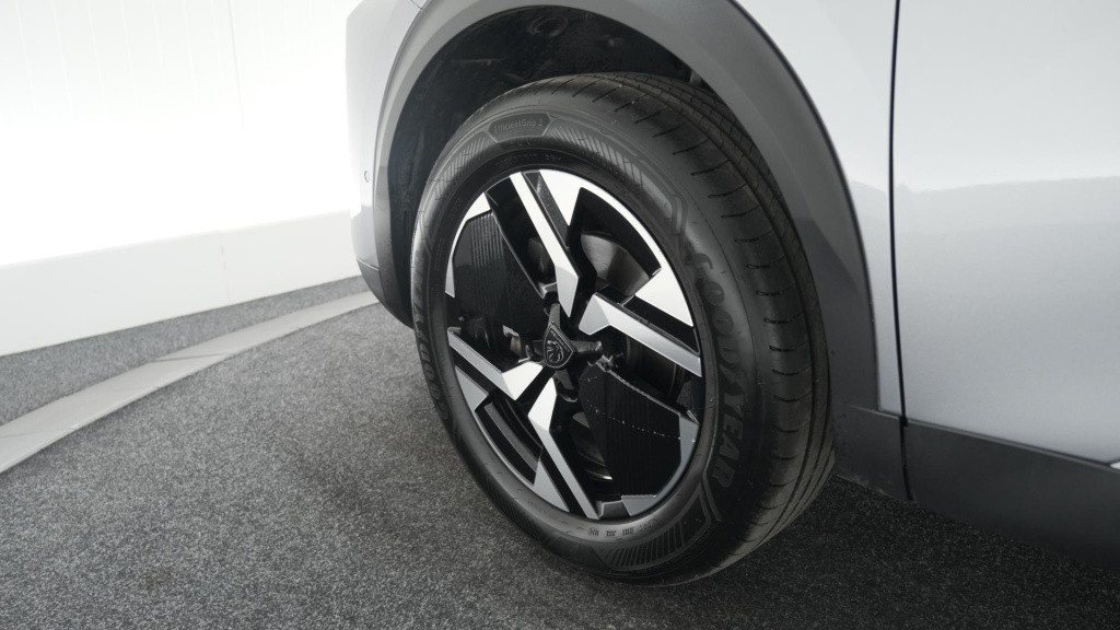 Peugeot 2008 puretech 130 eat8 gt | 360 camera | adaptieve cruise control |