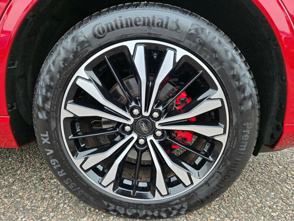 Ford Kuga 2.5 phev e-cvt 225pk st-line x | hud | trekhaak | pano | elec.kle