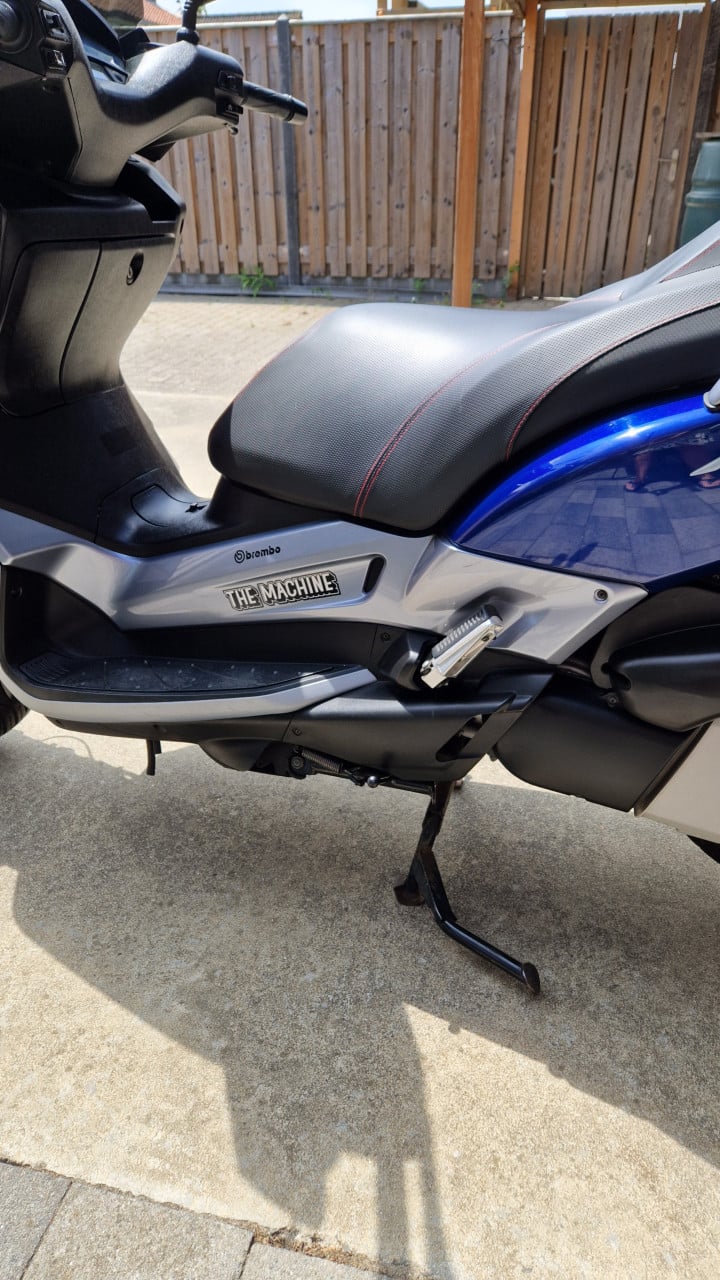 Yamaha XMax 250
