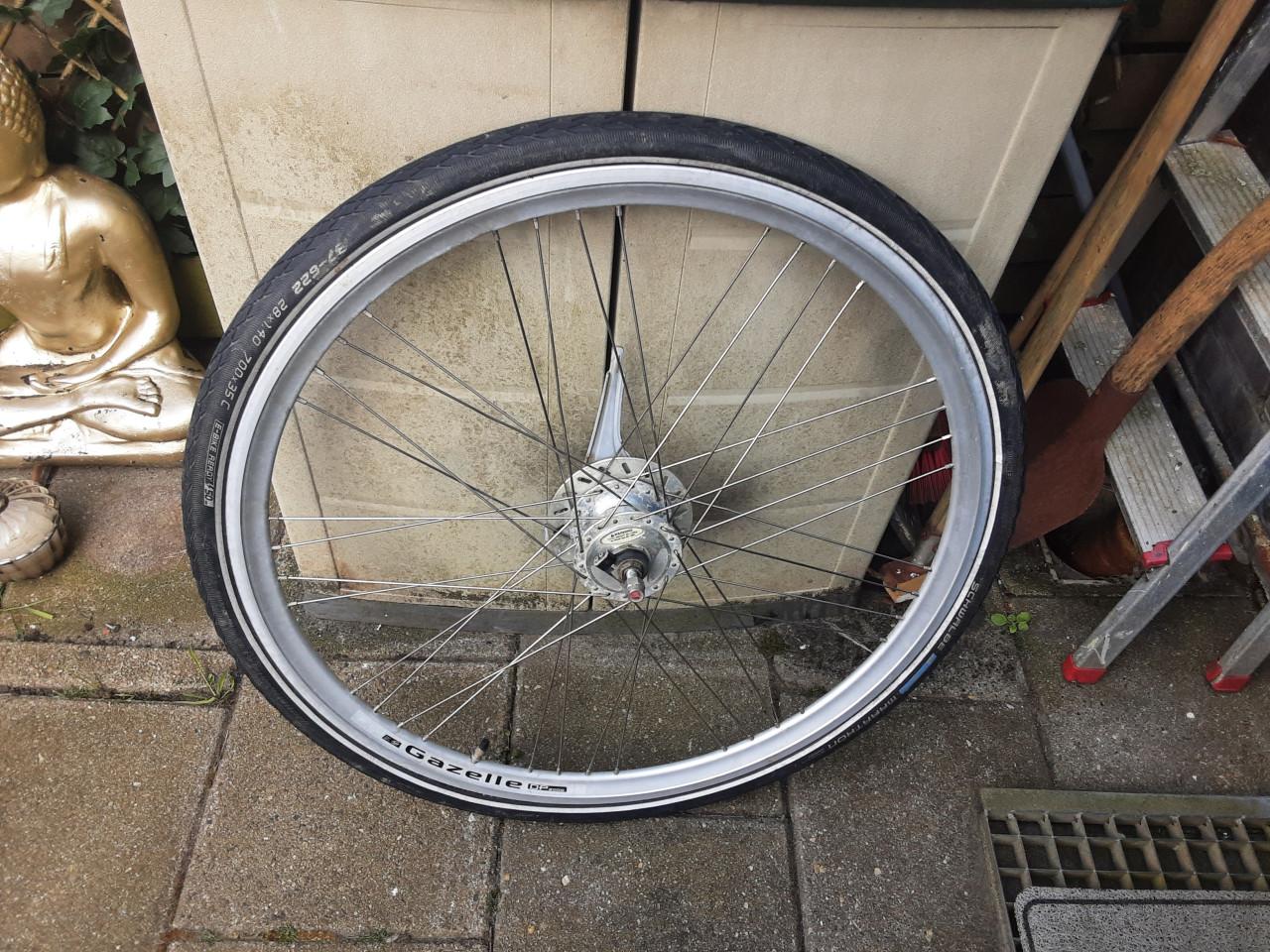 Gazelle 28 inch shimano nexus voorwiel, naafdynamo, rollerbrake rem