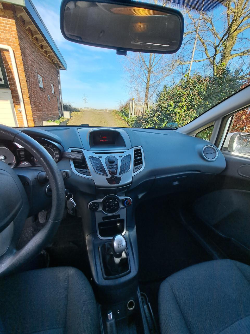 Ford fiesta 2011 1.25 Titanium 99.000 KM