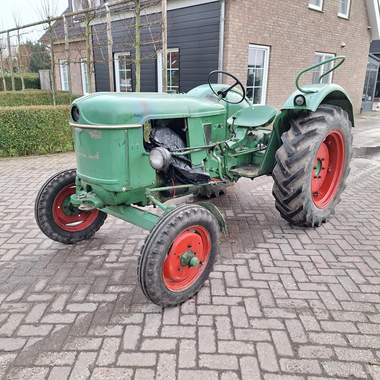 Deutz d25 met wat werk