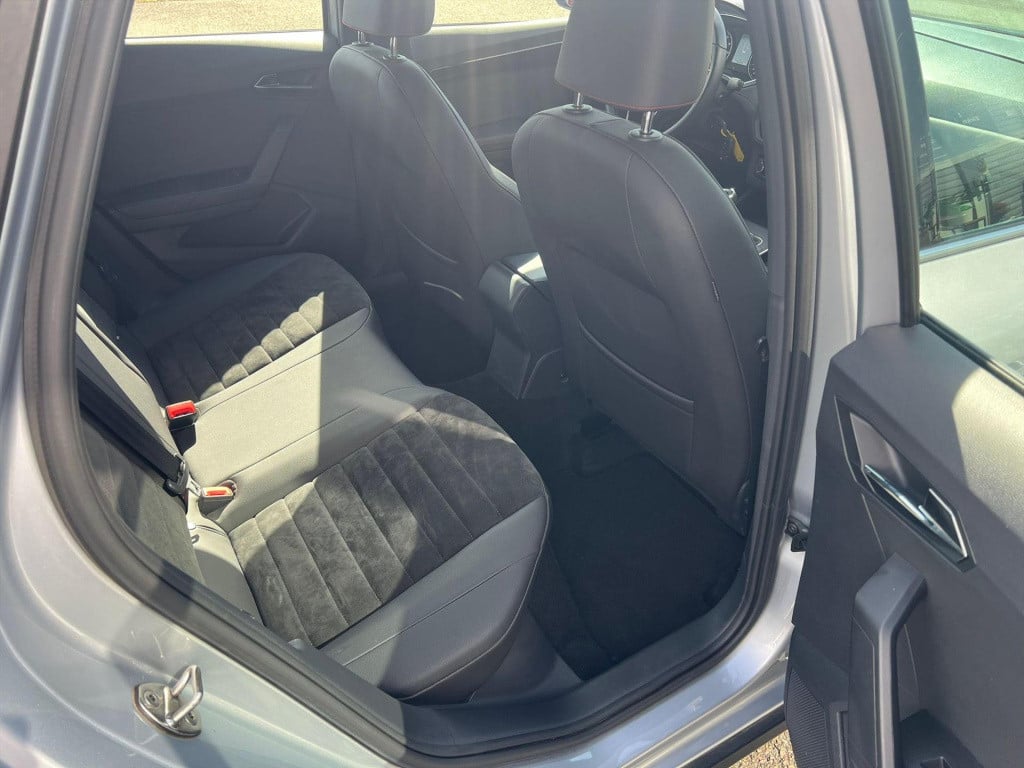 Seat Arona 1.5 tsi 150pk evo fr, trekhaak, carplay