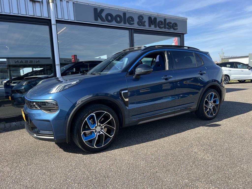 Lynk & Co 01 1.5 261pk phev 7dcth , pano dak , 360gr camera , carplay