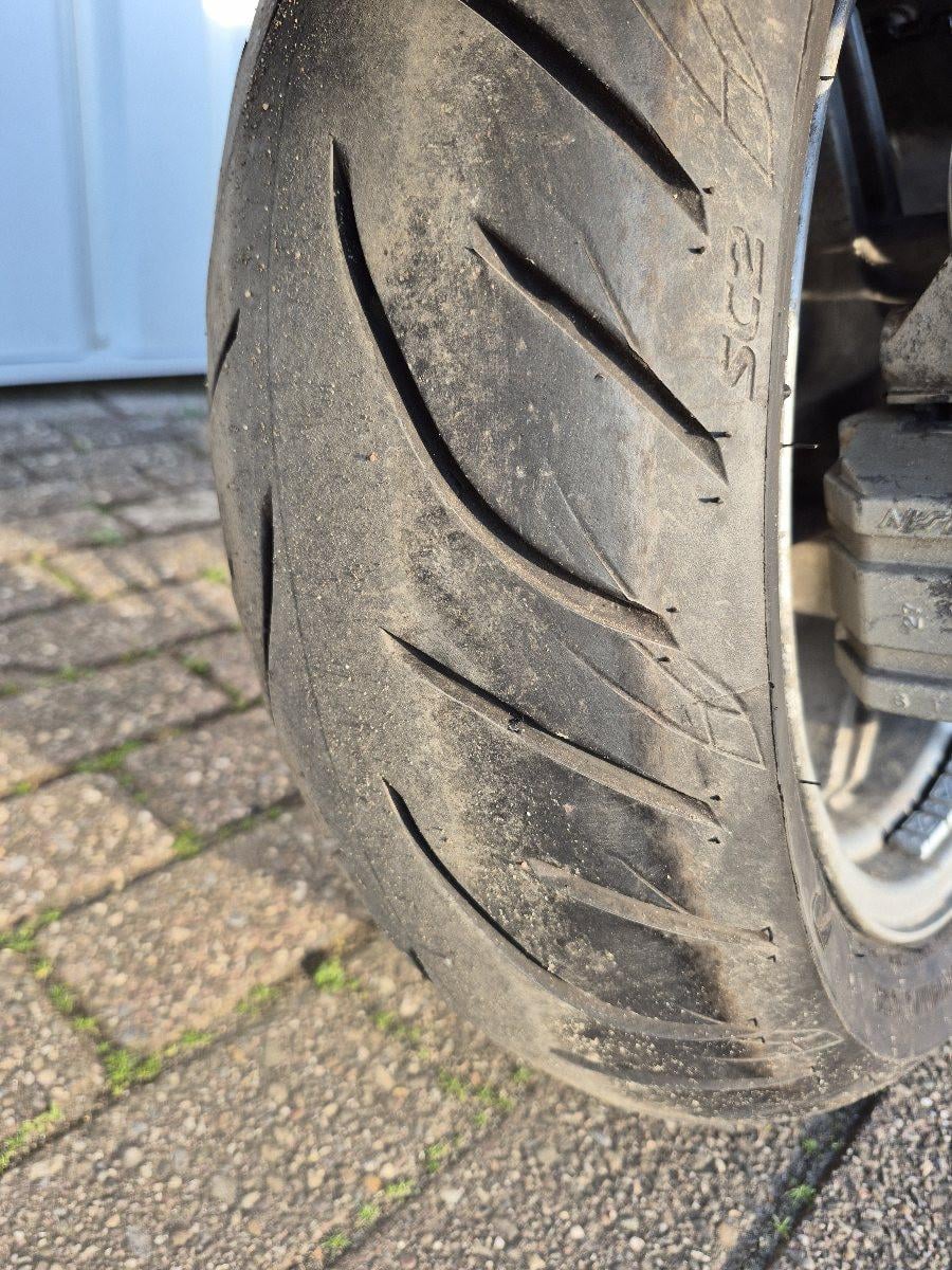 Suzuki Burgman 650 Executive uit 2007