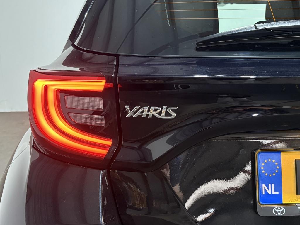 Toyota Yaris 1.5 hybrid dynamic | trekhaak |