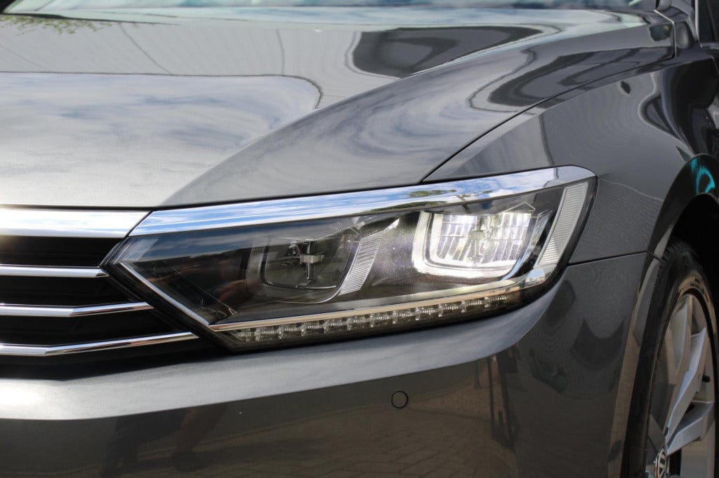 Volkswagen Passat variant 1.4 tsi act highline - dsg - leder - stoel verw -