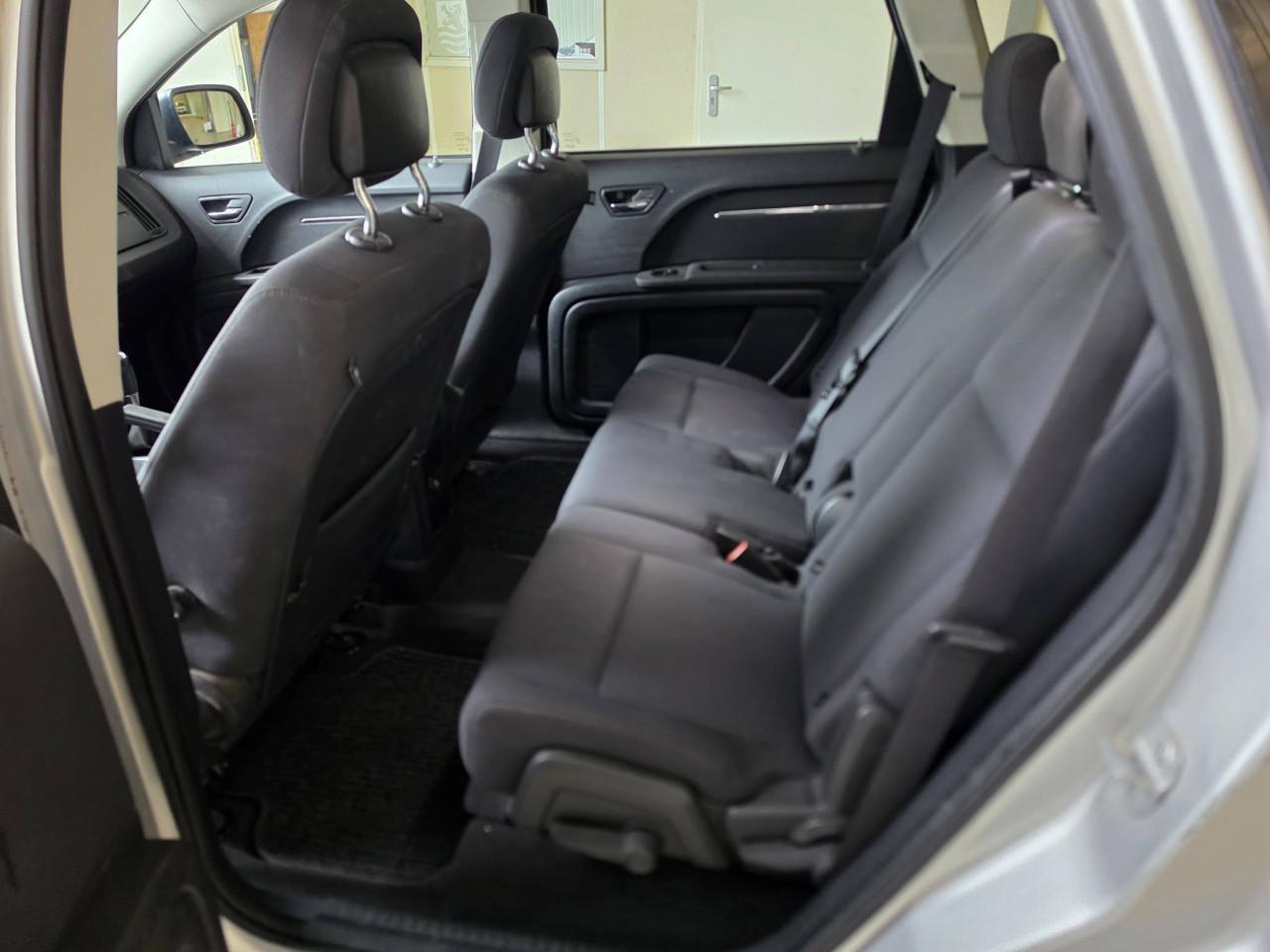 DODGE JOURNEY 2.4 BENZINE – 170 PK – BOUWJAAR 2011