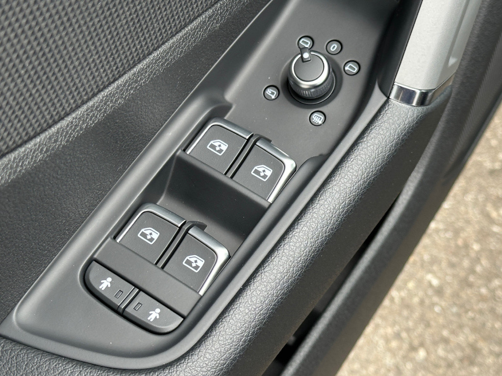 Audi Q2 35 tfsi 150pk s-tronic s-line | camera | keyless | adapt. cruise | 