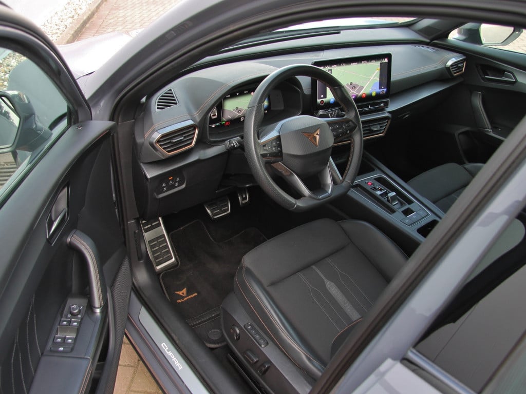 Cupra Formentor 1.4 e-hybrid 245pk | acc | 360 graden camera | trekhaak