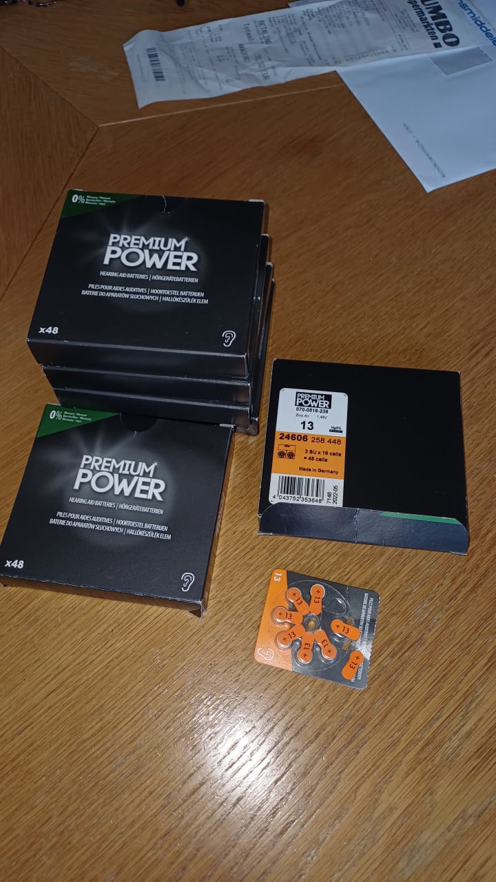 Hoortoestel batterijen, nieuwin verpakking.