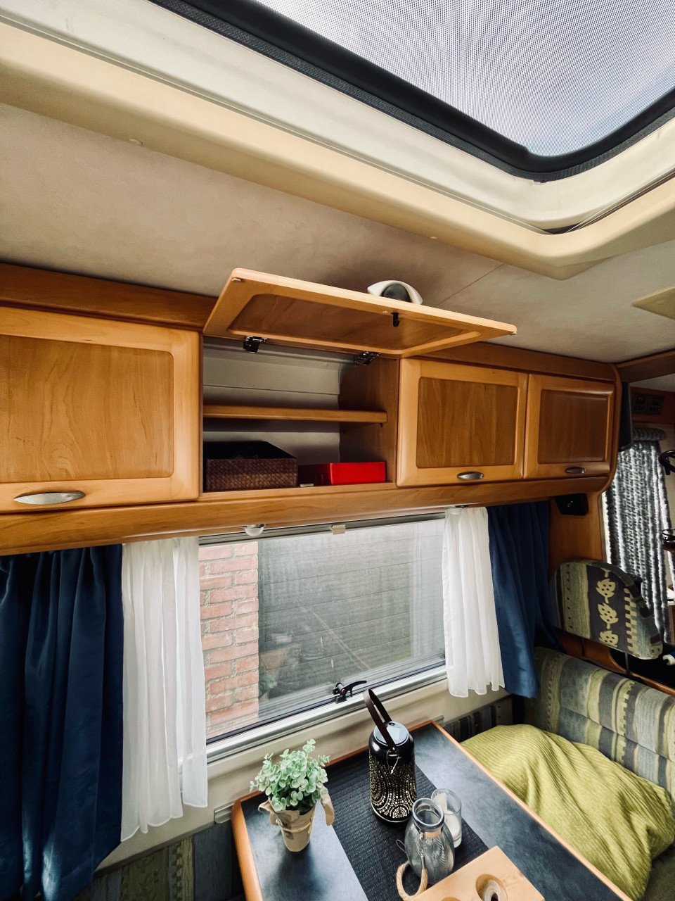 Hymer B544 camper
