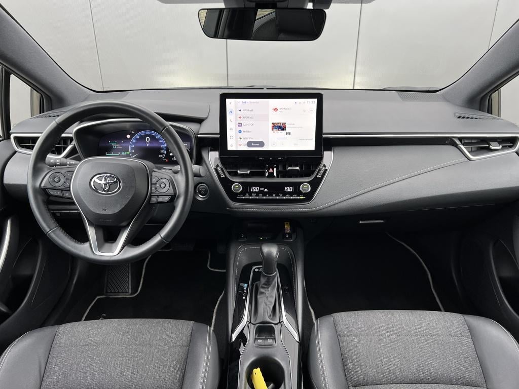 Toyota Corolla Touring Sports hybrid 140 dynamic
