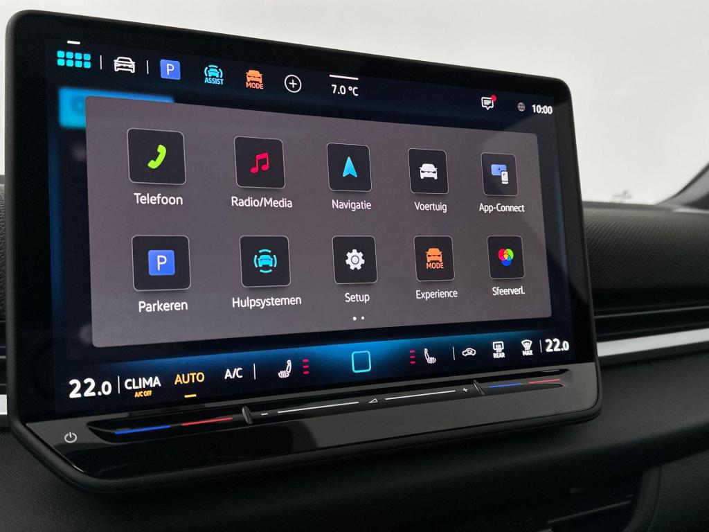 Volkswagen T-roc 1.5 etsi r-line first edition