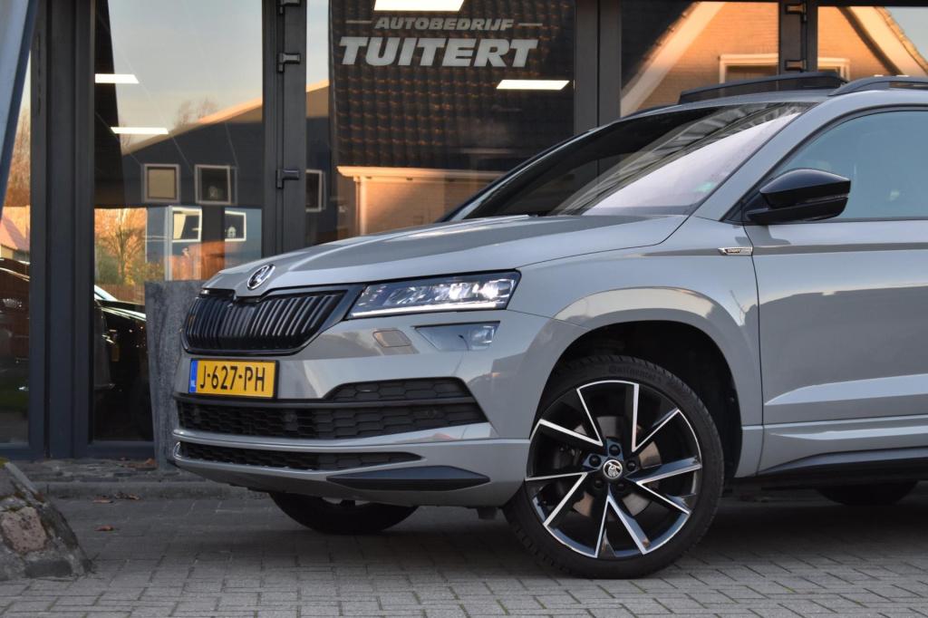 Skoda Karoq 1.5 tsi act sportline mj21 | trekhaak | pano | apple carplay | 