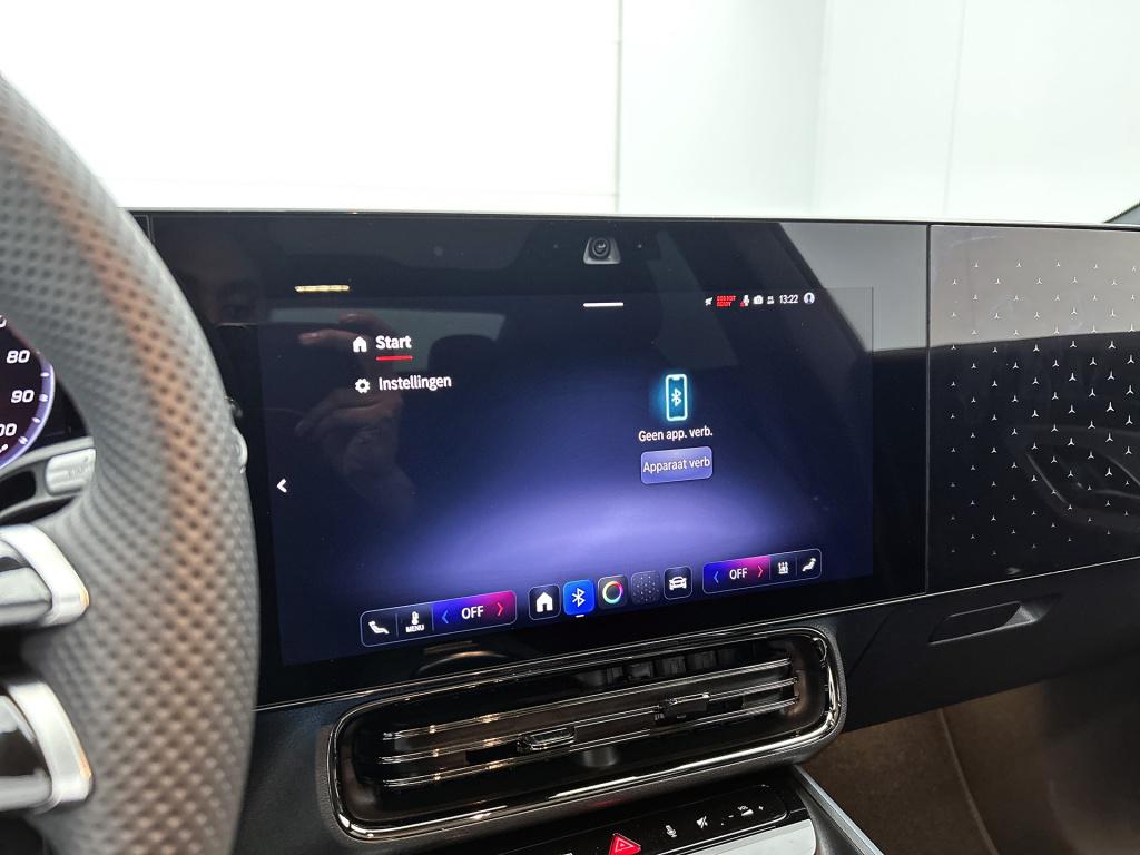 Mercedes-Benz Cla 250+ launch edition 85 kwh | multibeam led | panoramadak 