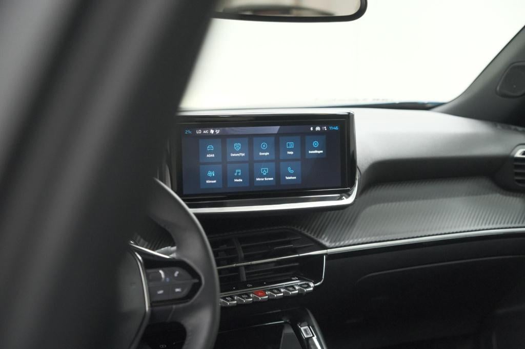 Peugeot E-2008 ev allure avantage 54 kwh | 98% soh | 11 kw lader | apple ca