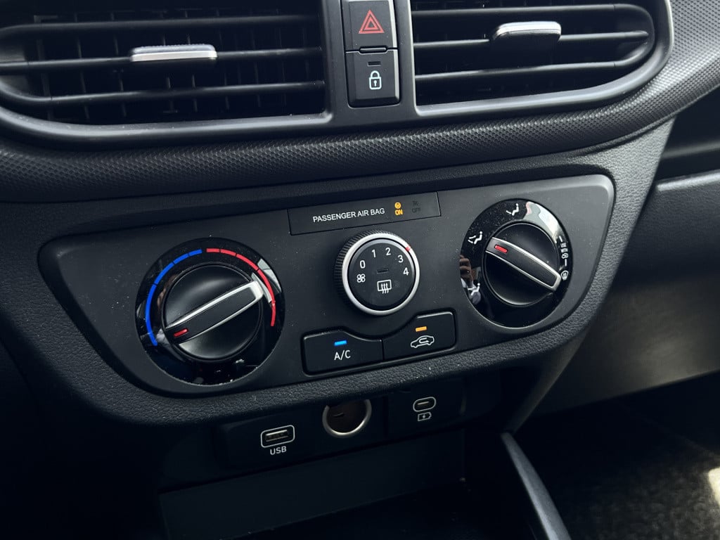 Hyundai I 10 1.0 comfort | camera | cruise control | two tone | apple/ andr