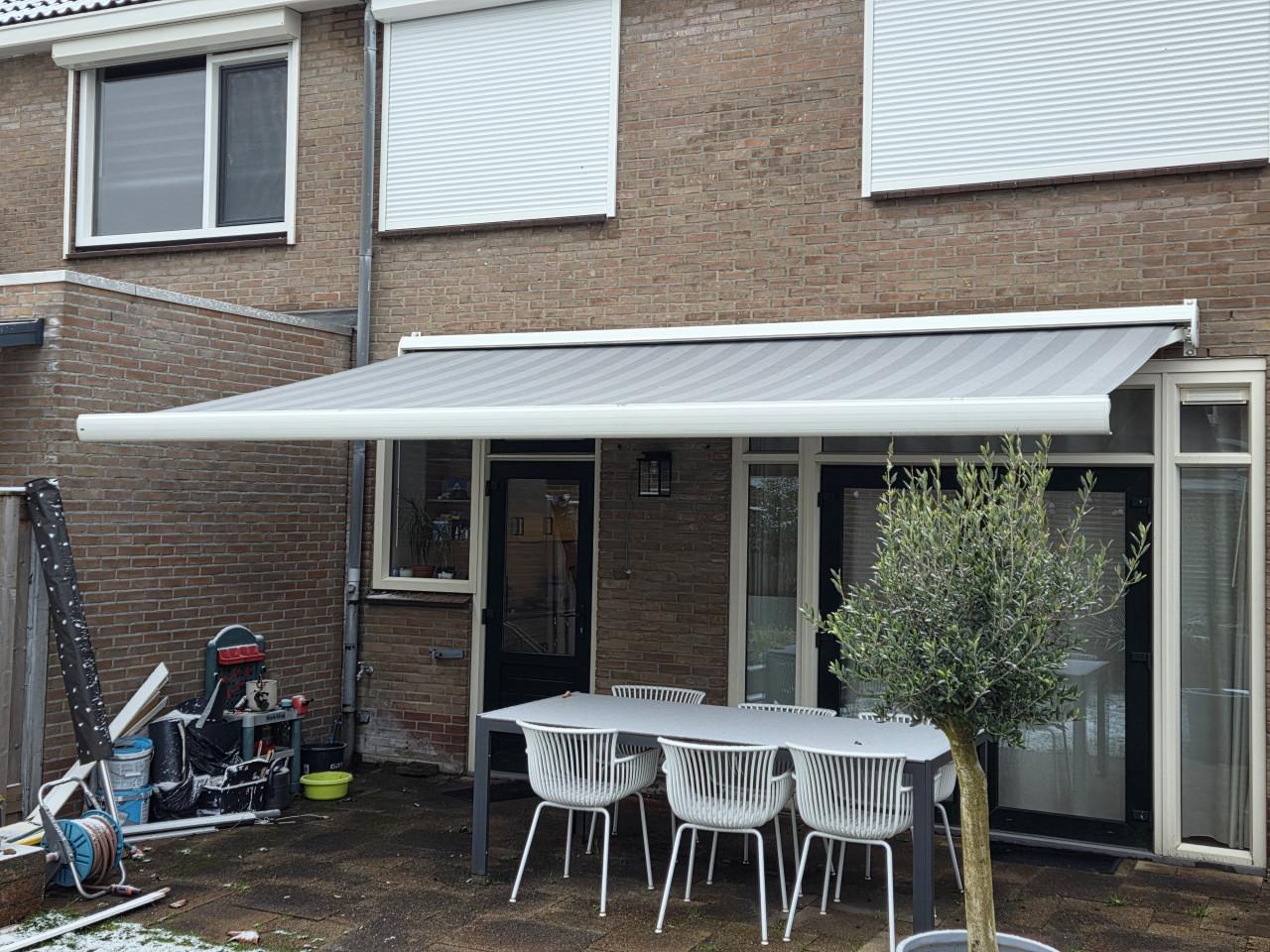 Zonnescherm – 5 x 3 meter – Somfy motor