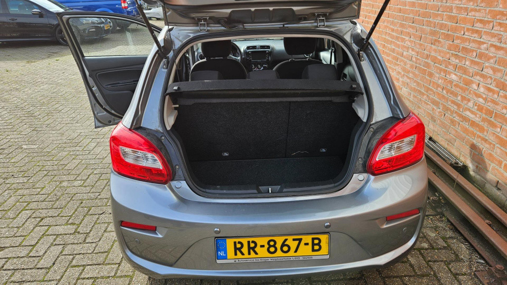 Mitsubishi Space Star 1.2 connect pro