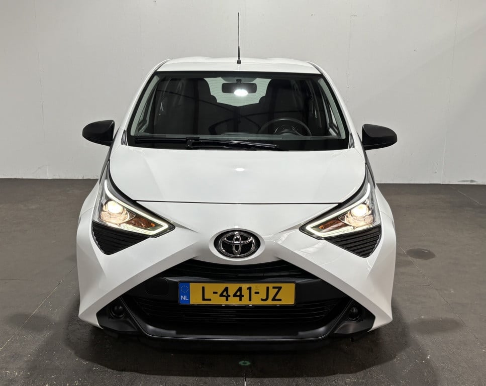 Toyota Aygo 1.0 vvt-i x-fun | airco |