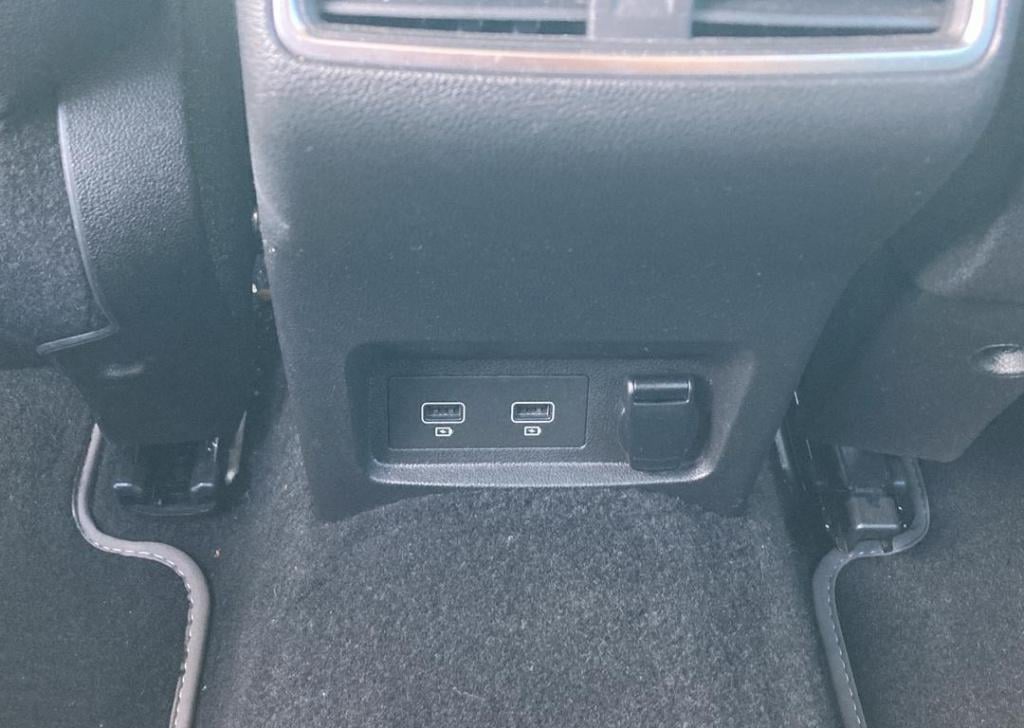 Renault Kadjar 1.3 tce 140 intens - leer / stoelverwarming