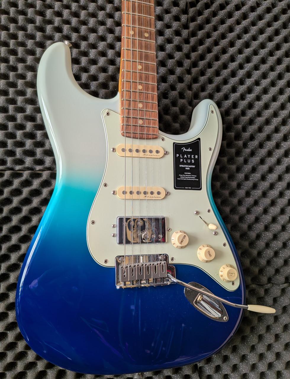 Fender Player Plus Stratocaster HSS