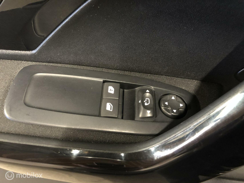 Peugeot 208 1.2 puretech active