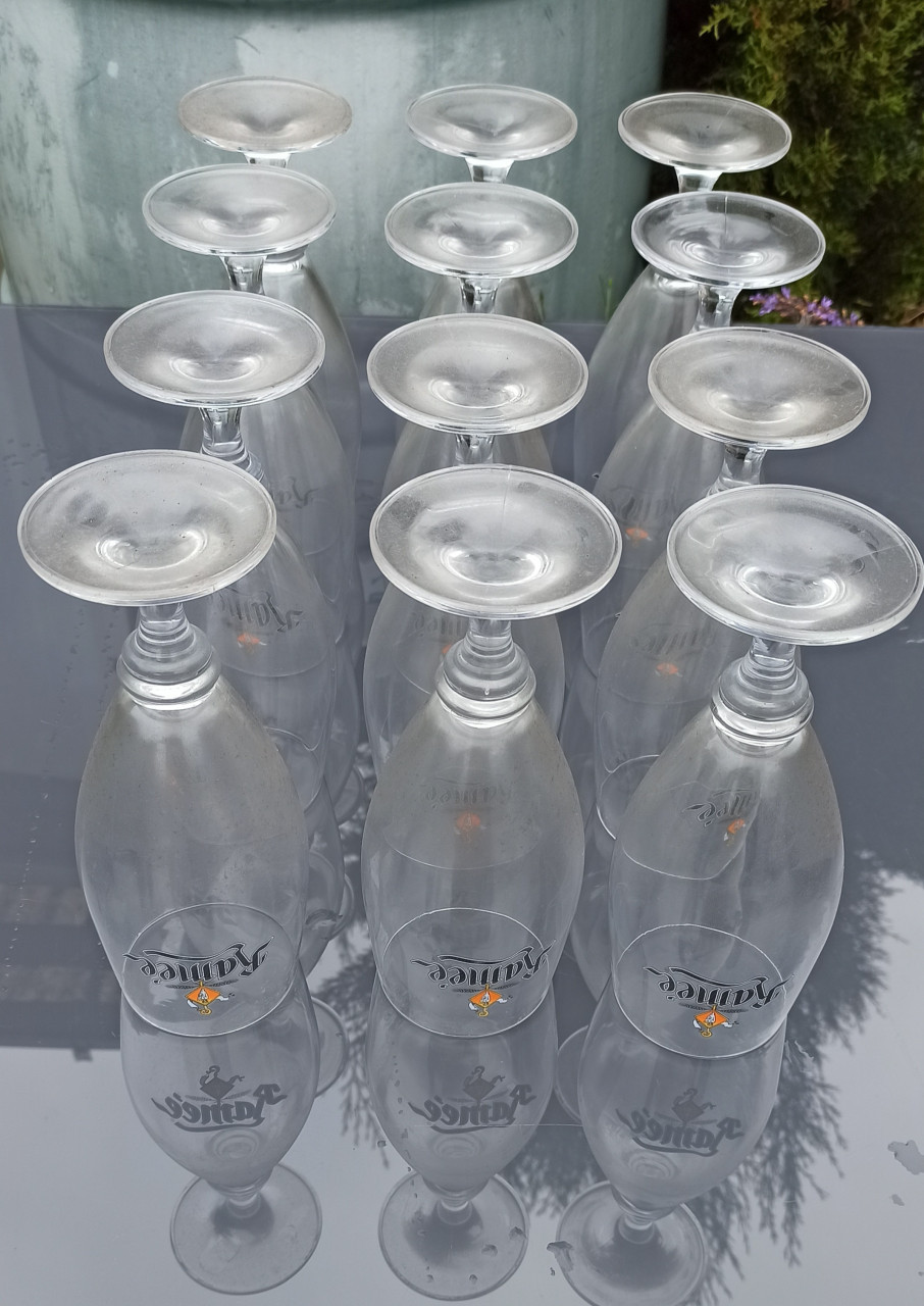 12 bierglazen "La Ramée" - nieuw maar stoffig - 12=€2