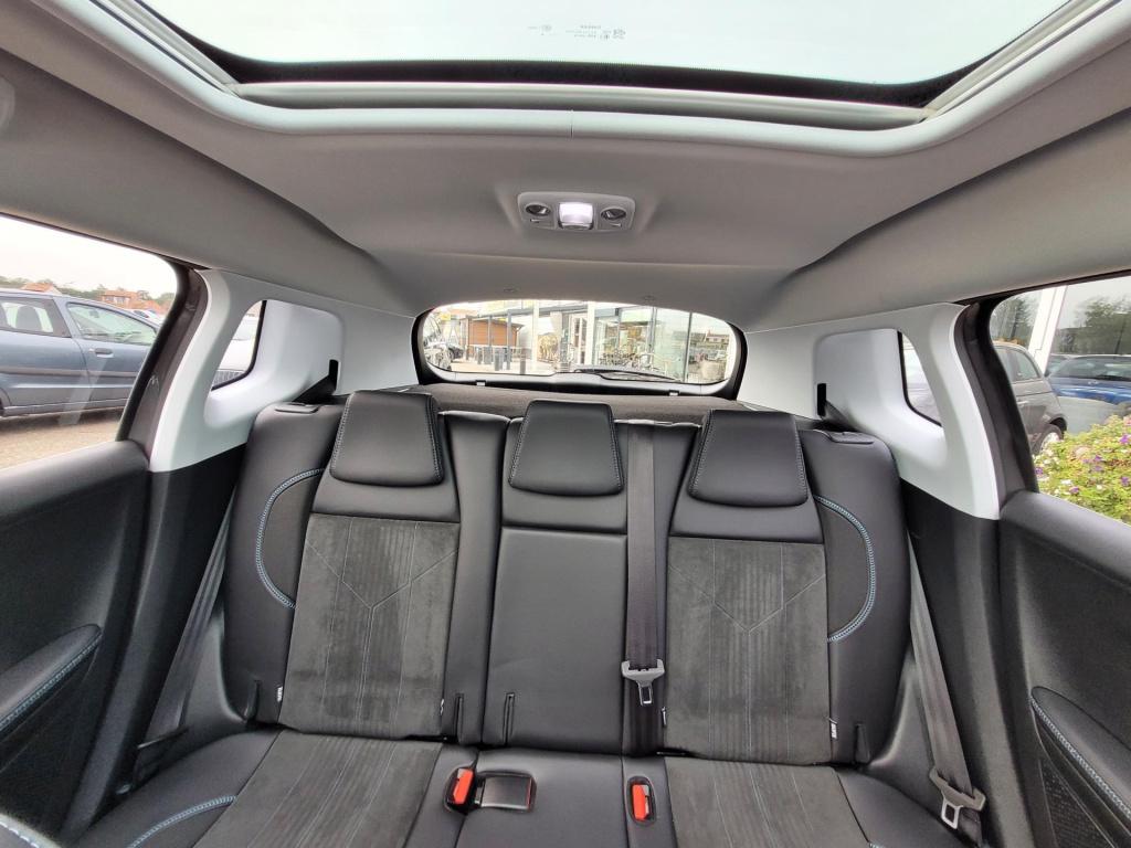 Peugeot 2008 1.2 puretech allure crossway treekhak alcantara leer / navigat