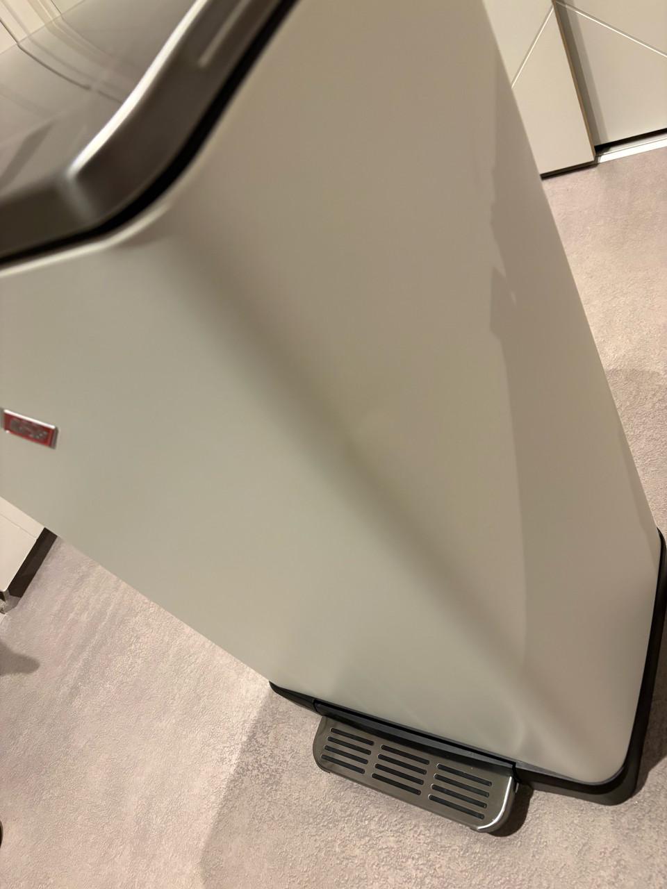 Wesco prullenbak mat wit