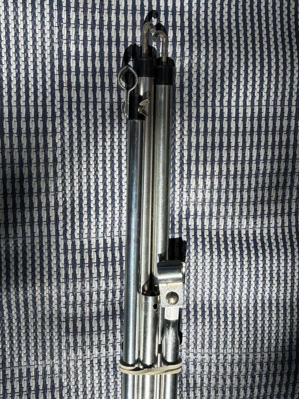 Caravanluifel met stalen frame