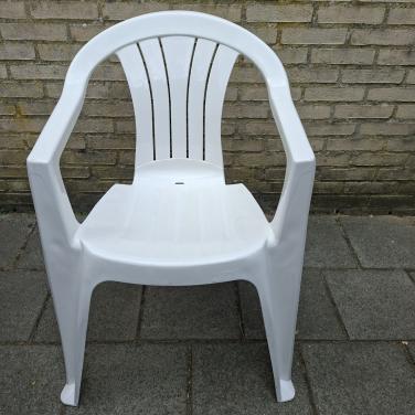 Jaren plastic tuinstoelen