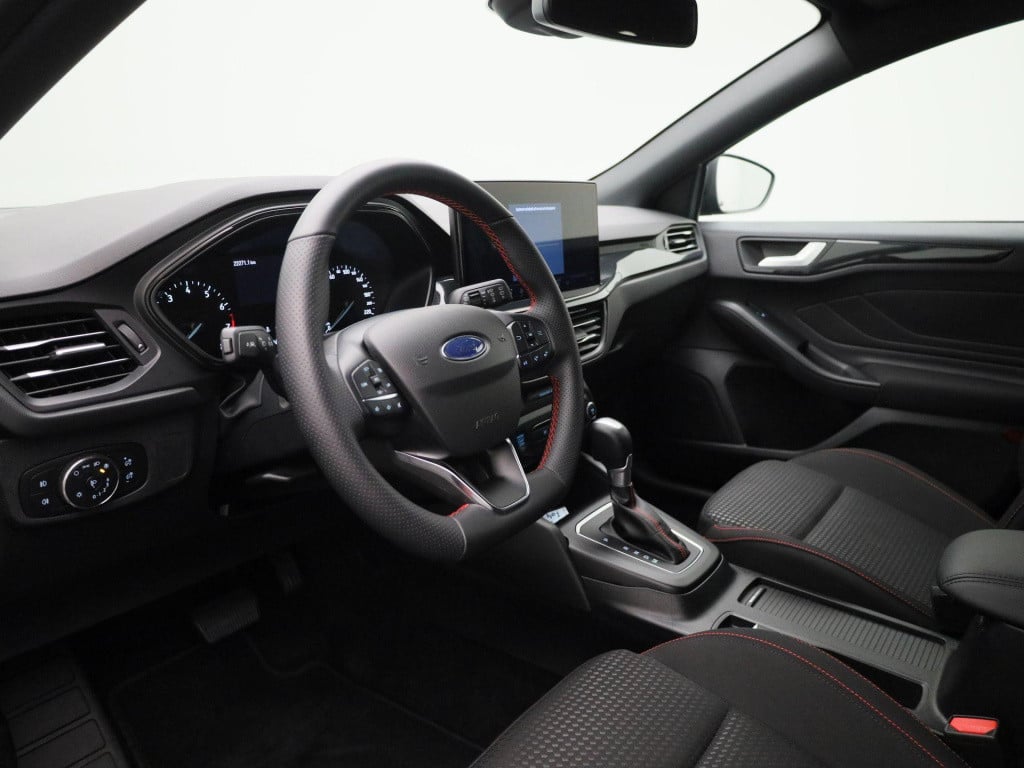 Ford Focus wagon 1.0 ecoboost hybrid st-line btw auto! | 17'' lmv | automaa