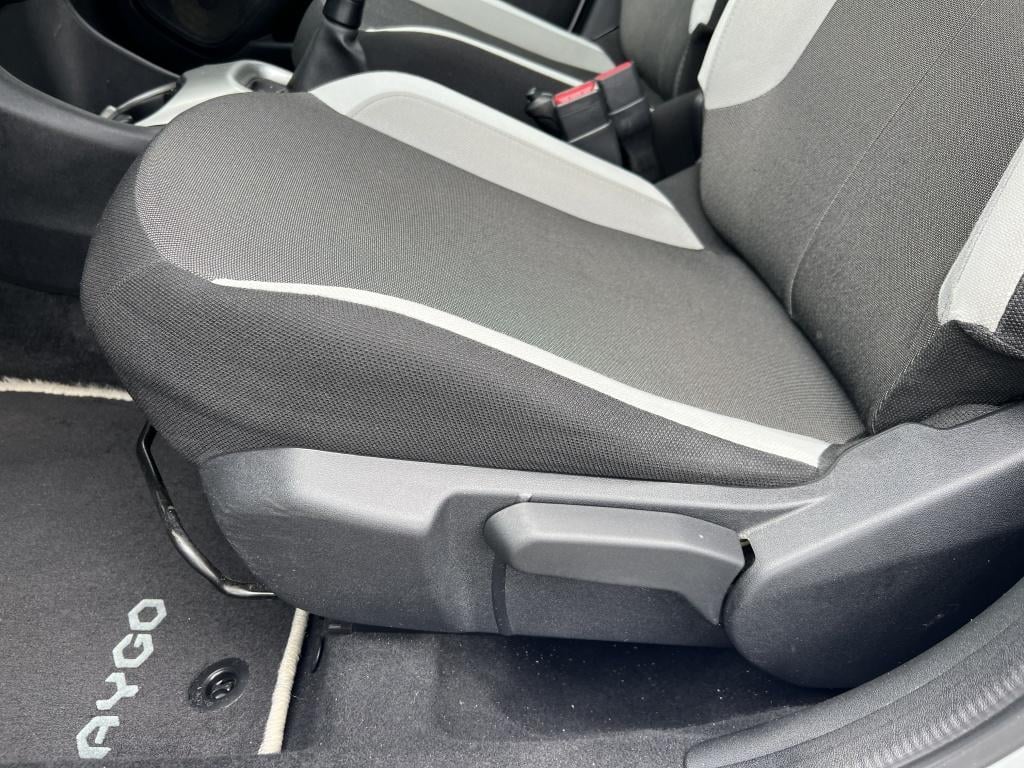Toyota Aygo 1.0 vvt-i x-fun | nl auto | dealeronderhouden