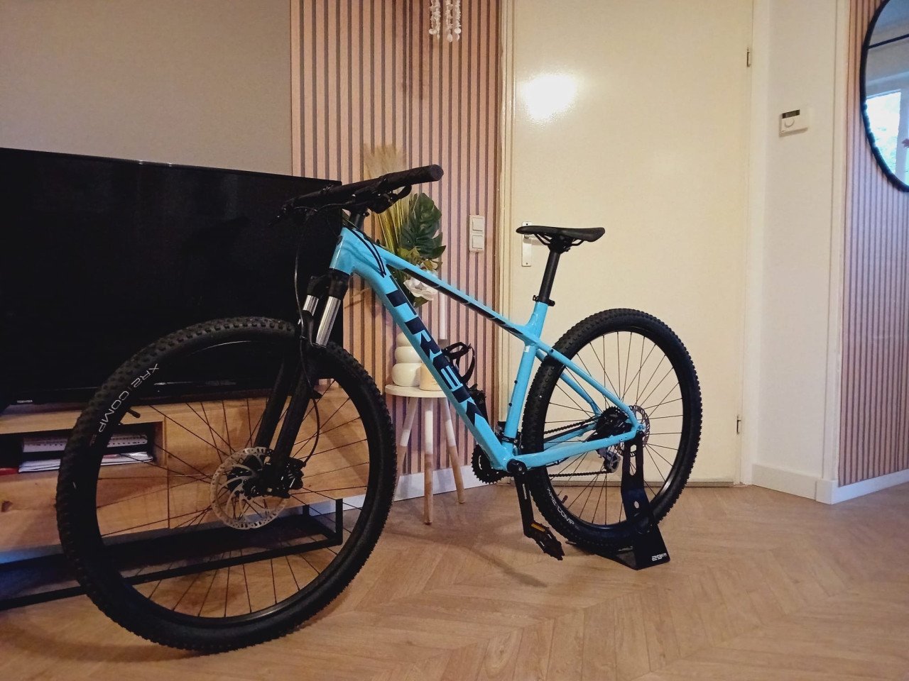 2x TREK MARLIN 5 MTB 29er