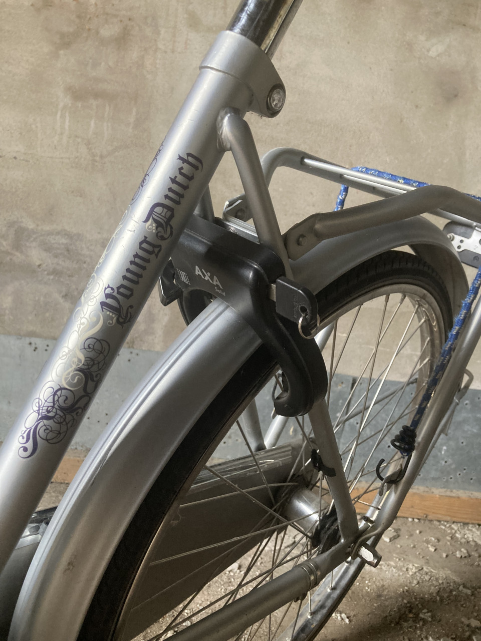 Batavus meisjesfiets 24” met rieten mandje