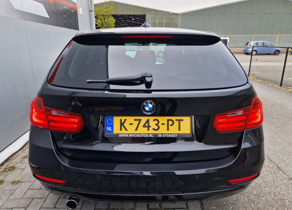 BMW 3-serie touring 320i executive