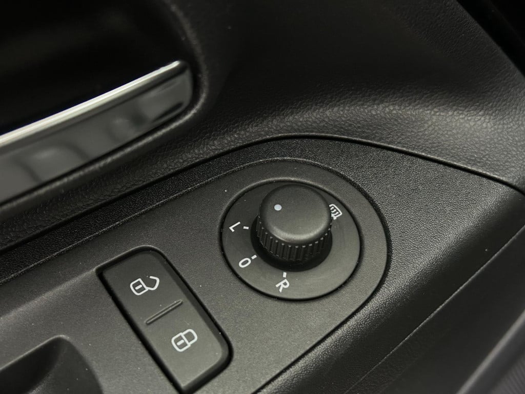 Volkswagen UP! occasion 1.0 high up! bluemotion | zwart | airco | aux | twe
