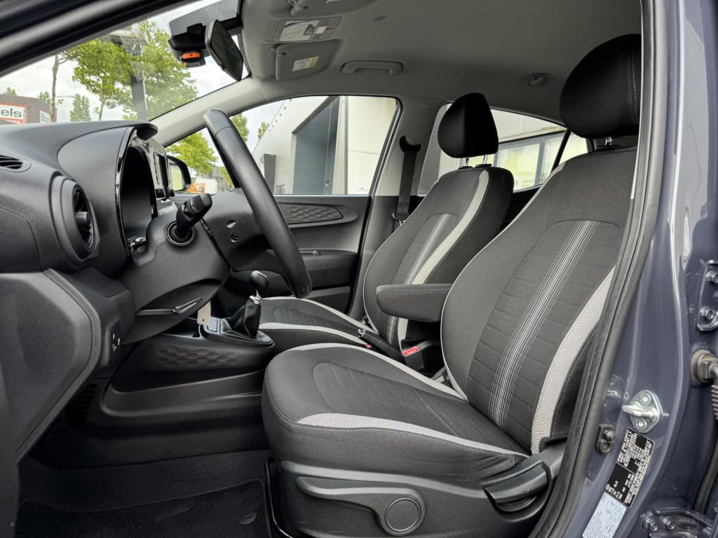 Hyundai I 10 1.0 comfort smart nieuw model! | navigatie | camera | apple ca