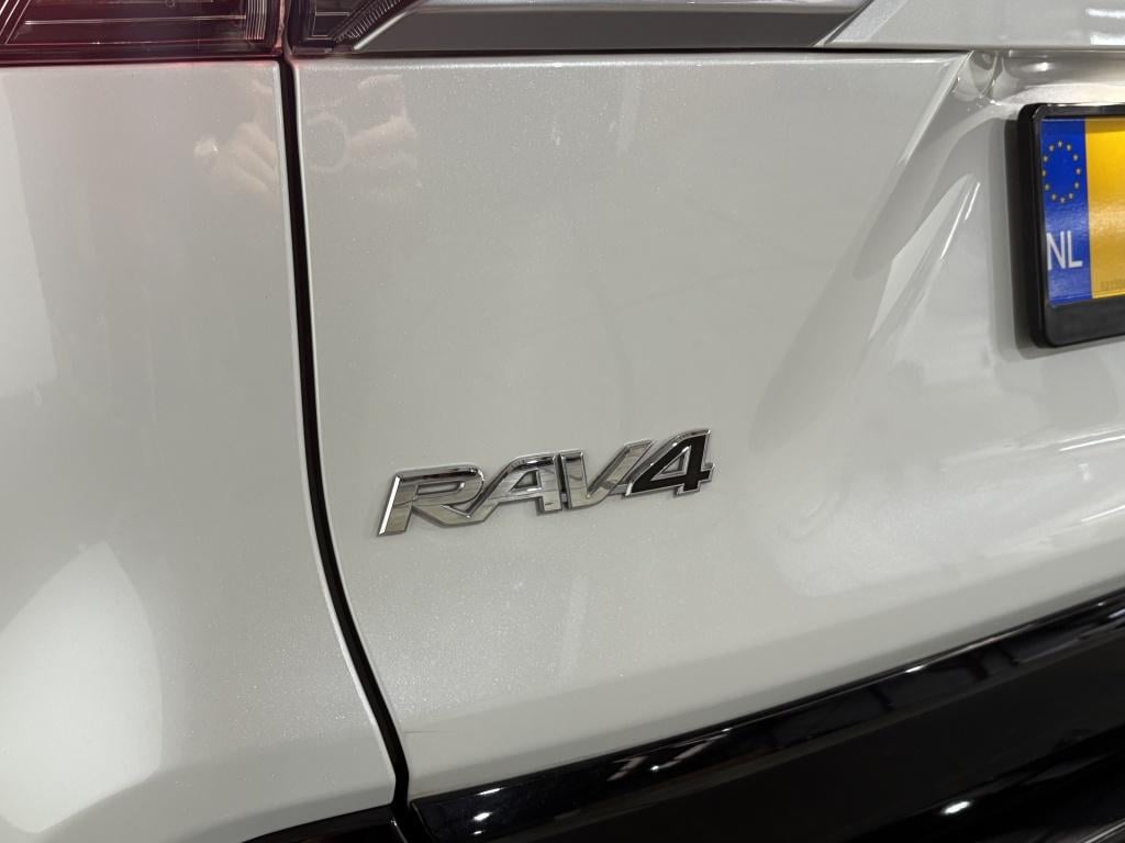 Toyota Rav4 2.5 hybrid awd style
