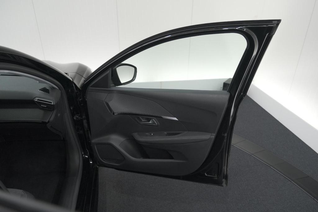 Peugeot 208 puretech 100 allure | apple carplay | parkeersensoren | climate