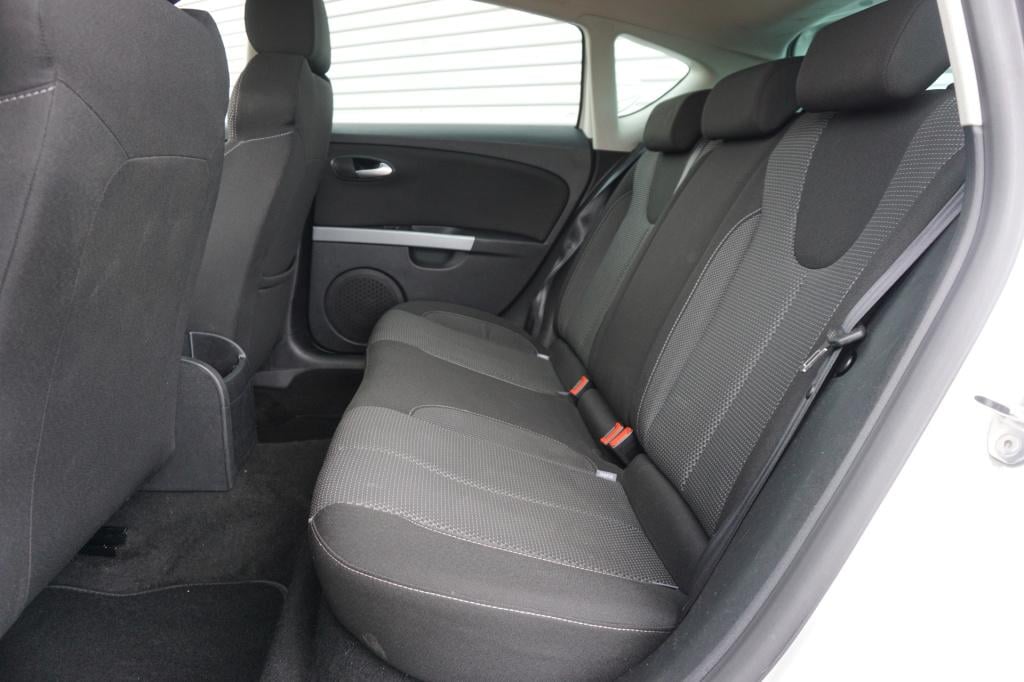 Seat Leon 1.4 tsi reference airco / navi / cruise / camera / stoelverw. / c