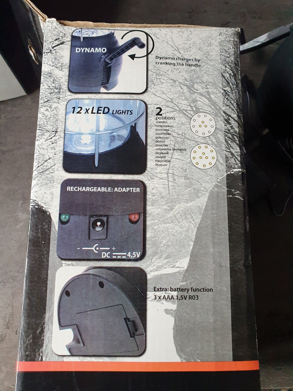 Nieuwe outdoor camping/ tuinlamp met dynamo aandrijving en kompas te koop..